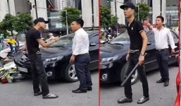 Chưa triệu tập được thanh niên vác điếu cày dọa đánh tài xế ôtô giữa phố Hà Nội