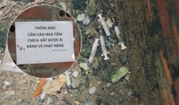 Dán cảnh cáo 'tiêm chích sẽ bị đánh và phạt nặng' tại những biệt thự tiền tỷ bỏ hoang ở Hà Nội, nhiều con nghiện vẫn phớt lờ