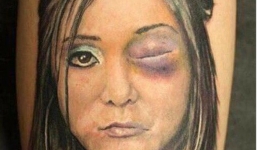 Chồng yêu thương xăm hình vợ lên người, chưa kịp thích thú dân mạng đã cười ồ vì 'không dám nhìn vào đôi mắt ấy'