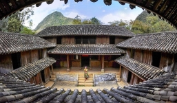 Thu hồi sổ đỏ của dinh Vua Mèo