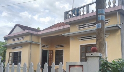 Chồng dùng kéo đâm trọng thương vợ và người nhà sau khi tòa tuyên ly hôn