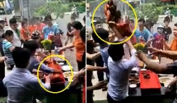 'Cô hồn' sống lao vào cướp, xé phăng con heo quay cúng khi gia chủ còn chưa kịp thắp hương
