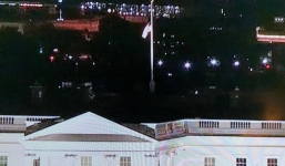 Tổng thống Trump ra lệnh treo cờ rủ toàn nước Mỹ để tưởng nhớ thượng nghị sĩ McCain