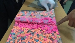 Bắt giữ 6kg thuốc lắc được cất giấu tinh vi trong kiện quà biếu