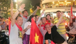 Đêm không ngủ ở Hà Nội sau chiến thắng ngây ngất lòng người của Olympic Việt Nam