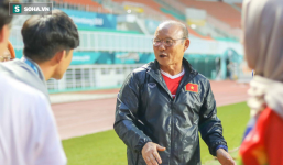 HLV Park Hang-seo tiết lộ tin nhắn nửa đêm với vợ, lo bất lợi trước Hàn Quốc