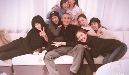 'Thư Phi' khoe ảnh hậu trường 'Diên Hi Công Lược' nhưng dân tình chỉ chú ý tới Hoàng Thượng trong vòng tay thê thiếp