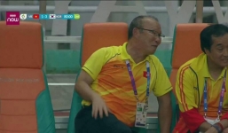 Buồn làm gì khi HLV Park Hang-seo đang tươi tắn thế kia!