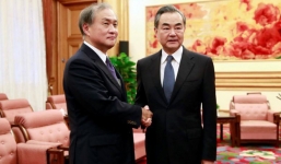 1 phóng viên Nhật bị TQ 'cấm cửa', không báo Nhật nào thèm đến sự kiện của ông Vương Nghị