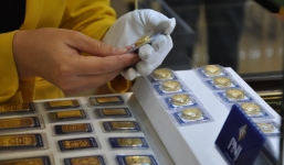 Giá vàng hôm nay 30/8/2018: Đồng USD tăng giá trở lại khiến vàng giảm giá
