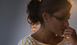 Đi bắt quả tang chồng cùng chị gái, tôi bàng hoàng nhận ra tình địch của chị là người mà có chết tôi cũng không thể tưởng