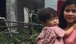 Người mẹ trẻ đau đớn, lang thang khắp nơi tìm con gái hai tuổi rưỡi mất tích bí ẩn: 'Tôi tin con vẫn còn sống, xin hãy để cháu trở về'