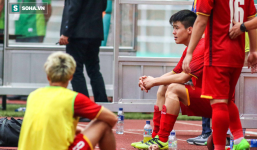 U23 Việt Nam buồn bã cúi đầu, NHM bật khóc sau loạt 'đấu súng'