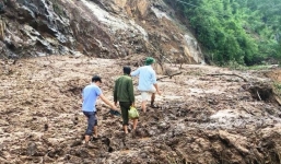 Bị lũ cô lập 1 tuần, nhiều bản làng ở Mường Lát, Thanh Hóa có nguy cơ thiếu lương thực