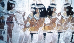 Thời xưa, cứ nhìn vào đặc điểm này biết ngay ai là người quý tộc, giàu sang