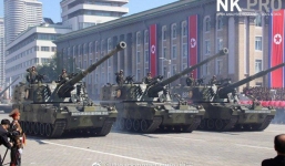 Vũ khí 'lạ' lần đầu xuất hiện trong lễ duyệt binh của Quân đội Triều Tiên