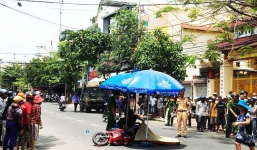 TNGT nghiêm trọng: Va chạm xe tải, cô gái trẻ tử vong thương tâm