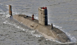 Tàu ngầm Anh-Mỹ áp sát Syria, Tu-142MK Nga phục sẵn nghênh đón: 'Cá sắp chui vào rọ'?