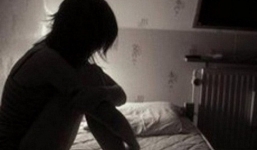 Mẹ hốt hoảng khi thấy người đàn ông lạ vào nhà nghi xâm hại con gái khuyết tật