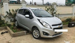 Tài xế lùi xe bất cẩn, nam thanh niên chỉ dẫn bị ô tô ép chết thảm