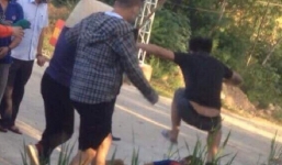 Xôn xao clip người dân chặn xe chở rác bị nhóm người bịt mặt đuổi đánh