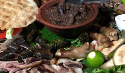 Hà Nội dự kiến cấm bán thịt chó ở các quận từ 2021