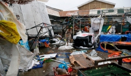 Cảnh tượng 'như ngày tận thế' của siêu bão Mangkhut khi càn quét qua Philippines