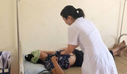 Nghi bị ngộ độc thực phẩm, 2 người trong đoàn khách chết, 1 người nguy kịch tại Đà Nẵng