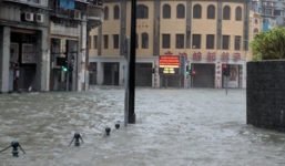 Macau lần đầu đóng cửa toàn bộ 42 cơ sở casino, 'cắn răng' chịu mất tiền vì bão Mangkhut