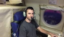 Nghề 'săn bão' - những người bay thẳng vào giữa tâm siêu bão vì mục đích khoa học