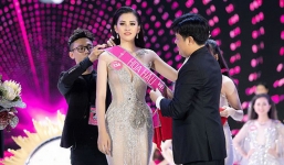 Tân Hoa hậu Trần Tiểu Vy được trao học bổng gần 500 triệu đồng