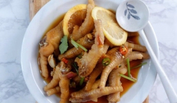 Chân gà sả tắc cũ lắm rồi, năm 2018 chân gà ngâm phải làm thế này mới đúng kiểu