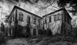 Bệnh viện tâm thần “một đi không trở lại” ở Ý: Nơi giam giữ 6.000 bệnh nhân, phải đóng cửa vì phương pháp chữa trị vô nhân tính