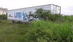 Mexico: Toa xe container bốc mùi hôi thối giữa chốn công cộng, người dân phẫn nộ khi biết có 150 xác người chết bên trong