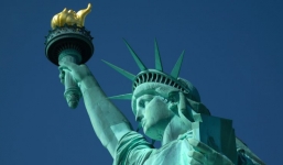 Sự thật ít người biết đằng sau bức tượng Nữ thần Tự do nổi tiếng nhất nước Mỹ