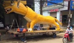 Xuất hiện linh vật Trung Thu khổng lồ lai giữa chó Chihuahua và chồn Scrat khiến cư dân mạng cười nghiêng ngả