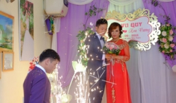 Cận cảnh lễ thành hôn đặc biệt của cô dâu 61 tuổi với chú rể 26 tuổi ở Cao Bằng