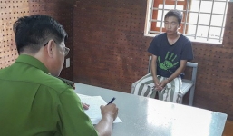 Nam thanh niên cầm dao truy sát chết người