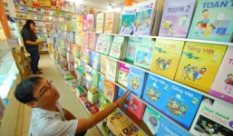 Mỗi năm lỗ 40 tỷ đồng tiền in sách giáo khoa