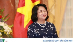 Phó Chủ tịch nước Đặng Thị Ngọc Thịnh trở về nước từ Diễn đàn Phụ nữ Á - Âu