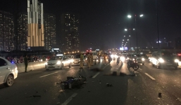 Lấn làn trên cầu Sài Gòn, đôi nam nữ tông đuôi xe tải tử vong tại chỗ