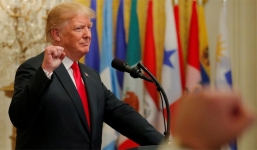 Mỹ -Trung chính thức tung đòn 'chưa từng có' vào nhau