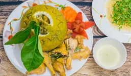 Thật nể người Đồng Nai, có thể bắt cả con gà chui tọt vào quả bưởi để làm thành đặc sản lừng danh