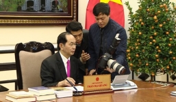 Nhà báo Nhan Hữu Sáng: 'Cứ nhìn thấy ảnh của Chủ tịch, tim tôi lại đau nhói'