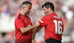 Có một bức ảnh khiến Pogba nhìn vào mà phải xấu hổ với màu áo đỏ Man United