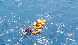 Hai ngư dân Việt được giải cứu khi trôi dạt vào vùng biển Malaysia