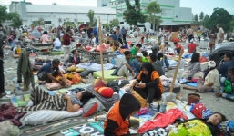 Thảm họa động đất, sóng thần ở Indonesia: Số người chết đã lên tới 420