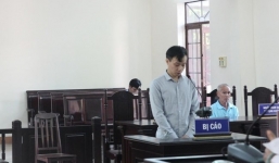 Người đàn ông 4 lần trộm 15 cây vàng mà đồng nghiệp không hề hay biết