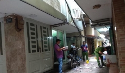 Hai thanh niên đang ngồi uống nước bị nhóm giang hồ truy sát