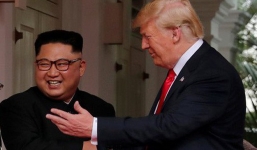 Ông Trump phát ngôn sốc về ông Kim Jong Un: 'Chúng tôi yêu nhau'